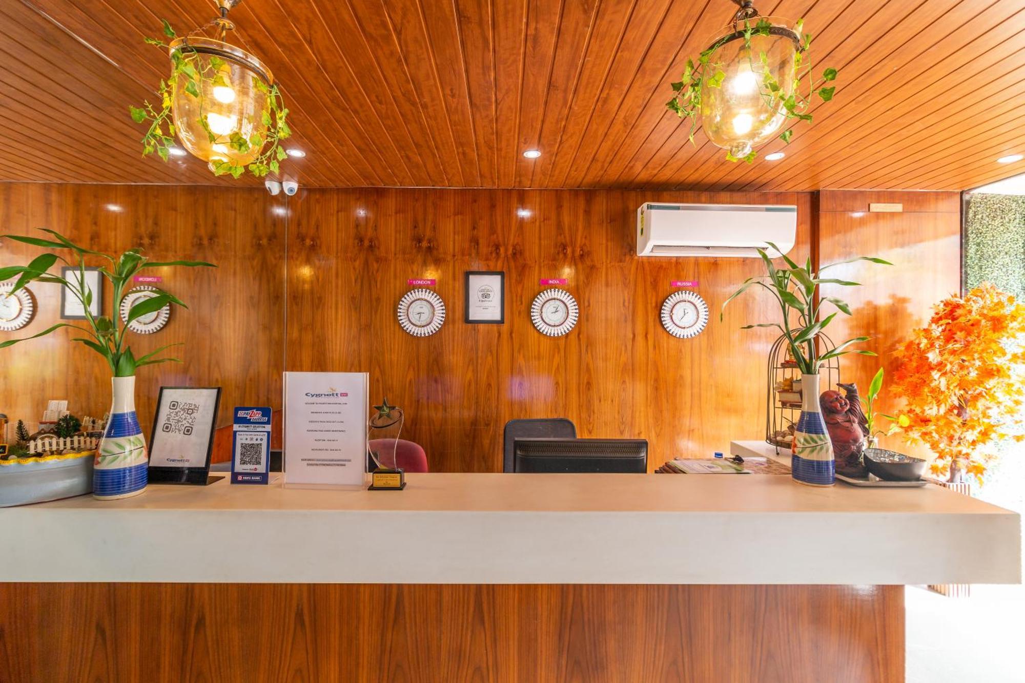 Hotel Celestiial , Candolim Buitenkant foto