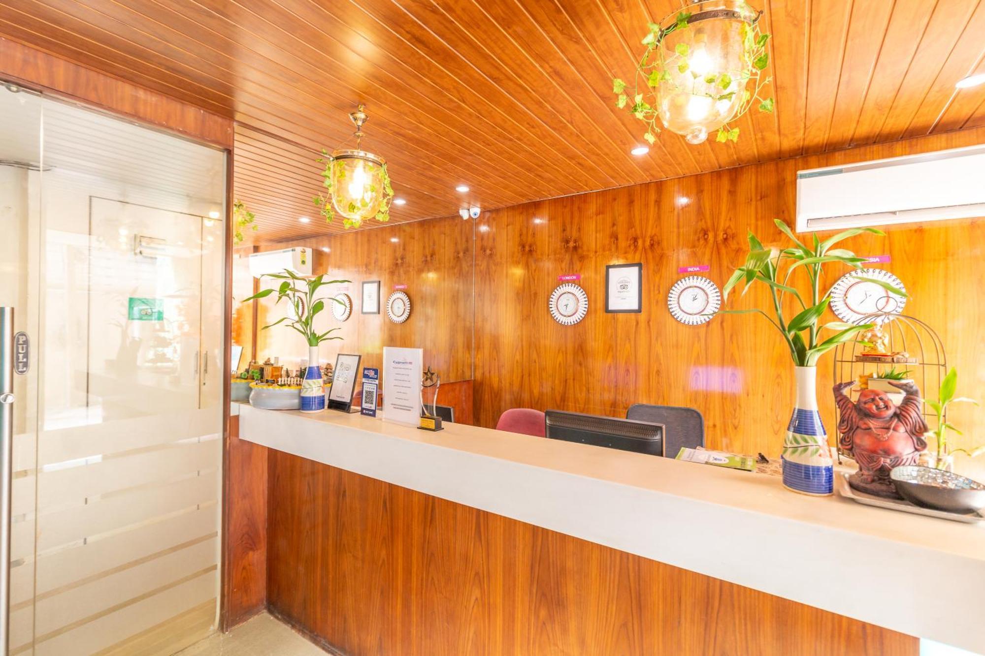 Hotel Celestiial , Candolim Buitenkant foto