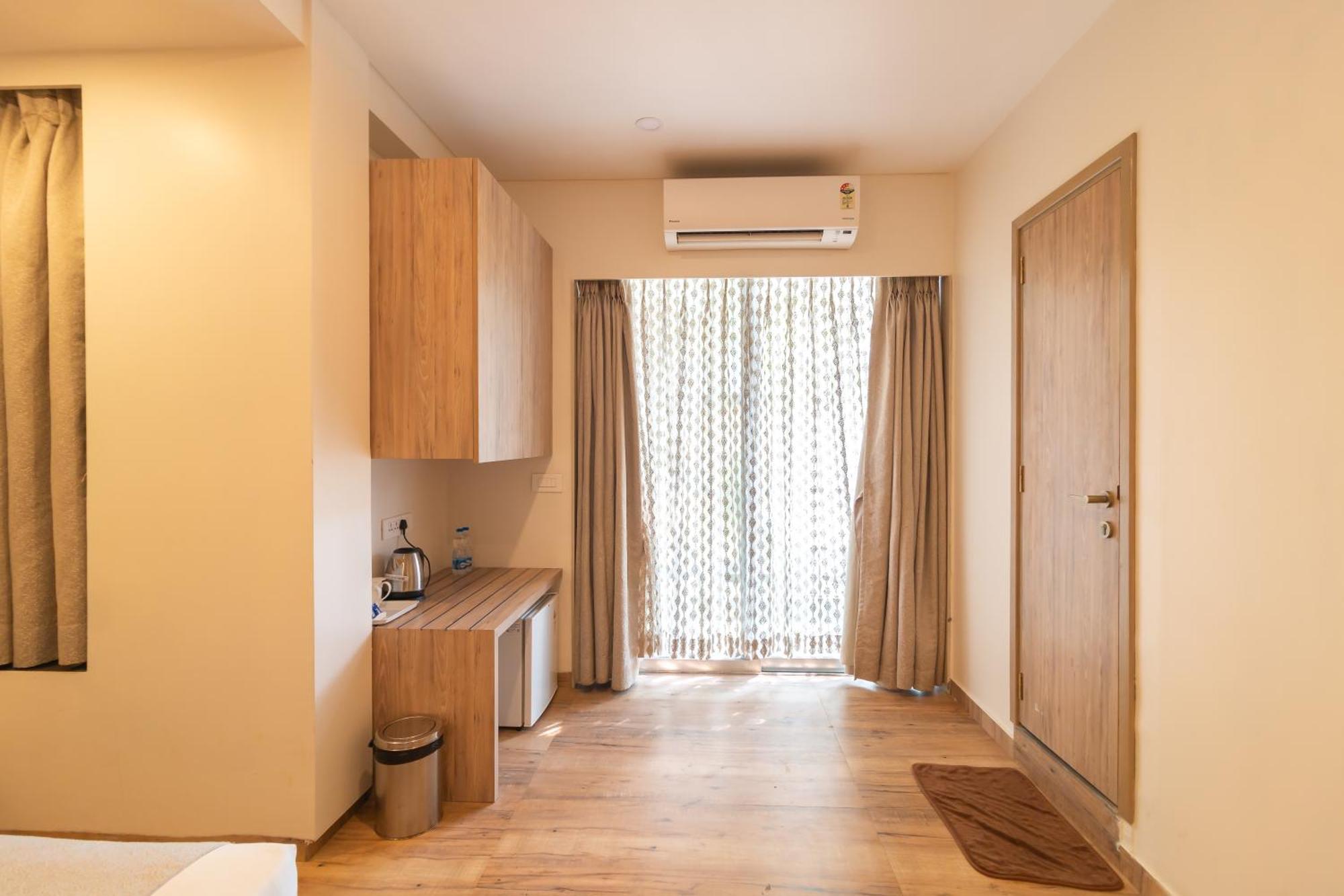 Hotel Celestiial , Candolim Buitenkant foto
