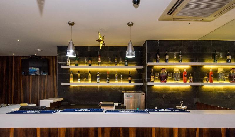 Hotel Celestiial , Candolim Buitenkant foto